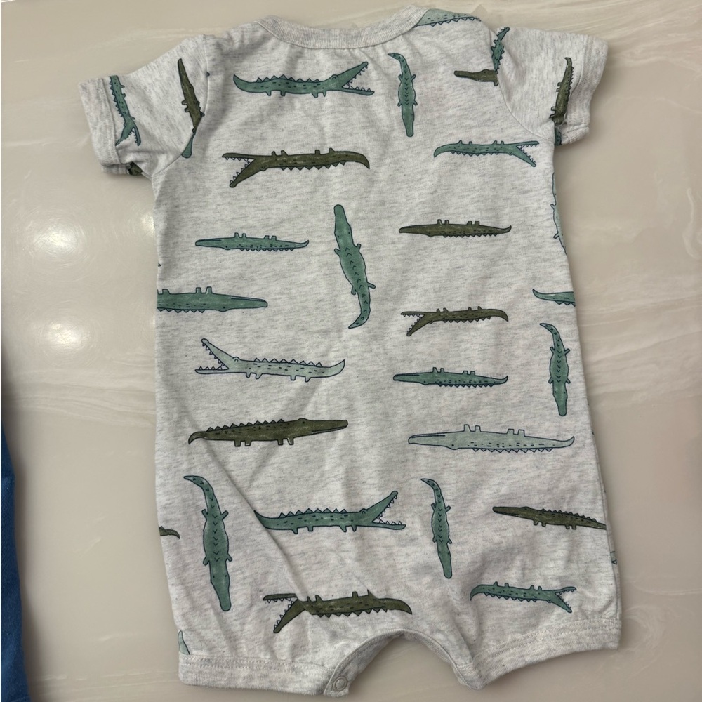 Two Baby Rompers bodysuits 12M - Picture 7 of 8